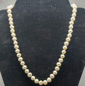 🔥Elegant Strand of Cultured Pearls w/14k Clasp